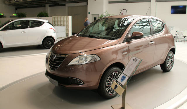 Mirafiori-Motor-Village_040 さまざまなバージョンのイプシロンが散りばめられたランチアのコーナー