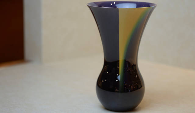 田島正仁 彩釉花器「光彩」