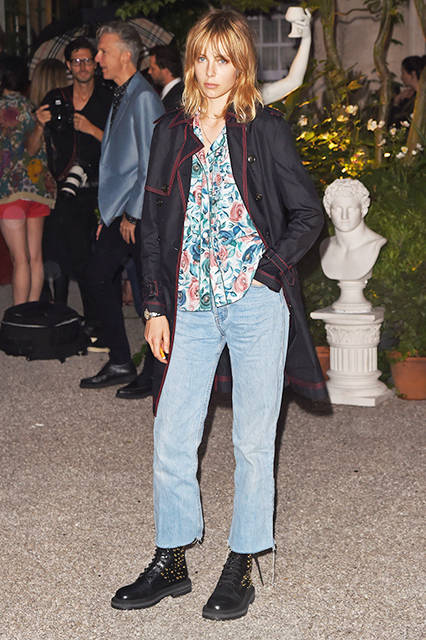 670357939BS039_Burberry_Sep