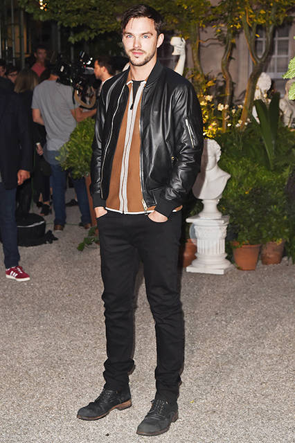 670357939BS074_Burberry_Sep