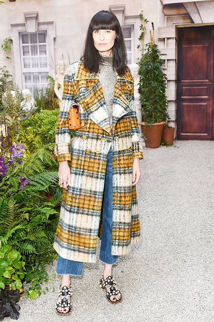 670357939RH00013_Burberry_S