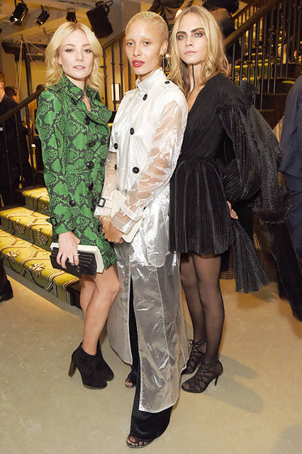 670357939RH00071_Burberry_S