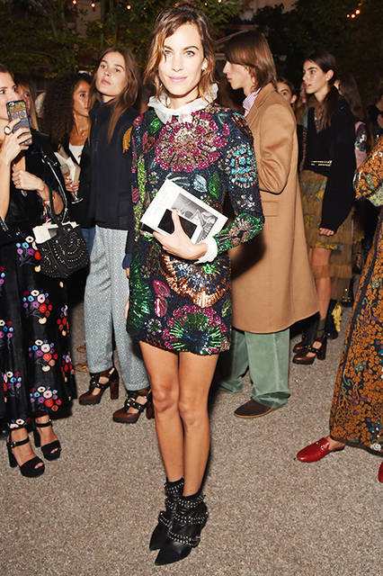 670358513BS001_Burberry_Sep