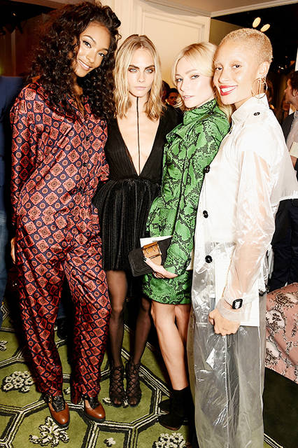 670358513RM005_Burberry_Sep