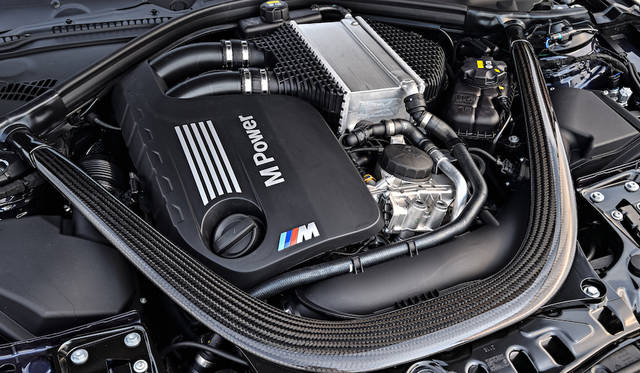 BMW M3 30 Jahre|ビー・エム・ダブリュー M3 ドライスィッヒ ヤーレ 024