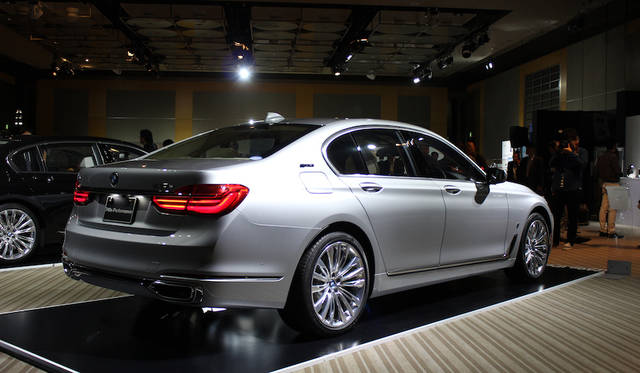 BMW 740e iPerformance|ビー・エム・ダブリュー 740i iパフォーマンス 005