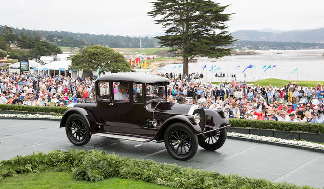 Pebble Beach Concours d’Elegance 2016 |ペブルビーチ・コンクールデレガンス 2016 033 Class A-2(Antique Closed)部門1位、Pierce-Arrow 48 Coupe(15年) Copyright © Kimball Studios / Courtesy of Pebble Beach Concours d'Elegance