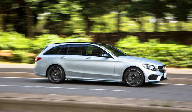 9段オートマチック変速機によりトルクをより効果的に使えるようになっている