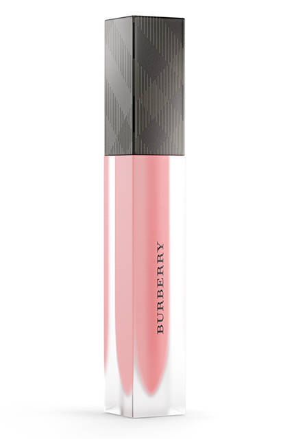 バーバリー リキッド リップベルベット 09 (Fawn Rose) 3800円（税抜）