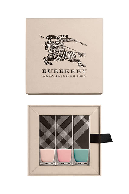 バーバリーランウェイネイル （３色セット） 7500円（税抜）