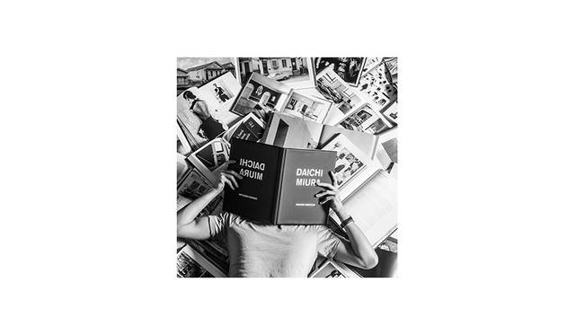 Daichi-Miura_R <strong>Daichi Miura<br>Daichi Miura / ファッションディレクター</strong><br><br>ファッションデザイナー、アートディレクター、イラストレーター、クリエイティブディレクター…etc 肩書きという枠を超えて多方面で活躍する今注目のマルチクリエイター。2011 SPRING&SUMMERより、自身のブランド「Dosqa Tokyo」を発足。2015年11月、ワークスタイルブック「DESIGN DRAW DIRECT」を出版。