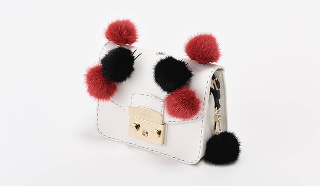 EmiSuzuki_1 <strong>Emi Suzuki<br> 鈴木えみ / モデル</strong>