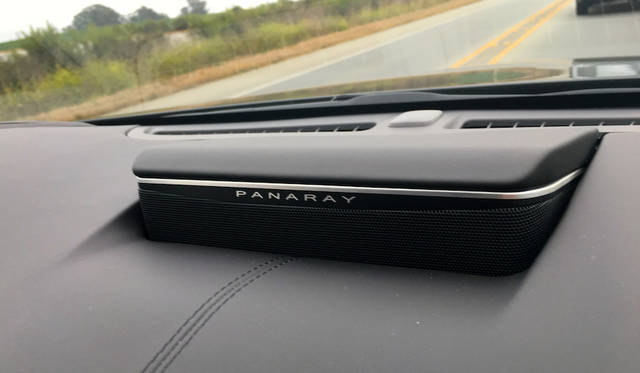 BOSE「パナレイ」を備える