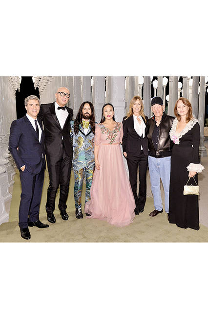 2016年10月29日 ロサンゼルス - グッチがプレゼンターを務める第6回 The Los Angeles County Museum of Art’s (LACMA) Art+Film Galaが開催されました。会場では、BØRNSによるスペシャルパフォーマンスが披露され、LACMA評議員のエヴァ・チャウと俳優のレオナルド・ディカプリオが共同ホストを、またグッチ クリエイティブ・ディレクター アレッサンドロ・ミケーレがガラ・ホスト委員会の議長を務め、アーティスト ロバート・アーウィンと映画監督 キャスリン・ビグローの功績を称えました。