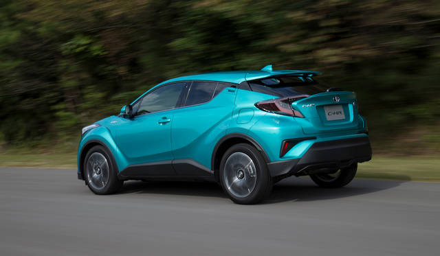 前後のフェンダーをふくらみが強調されているのが特徴だ