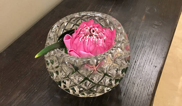 花に溢れた館内