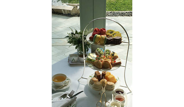 「オーサーズラウンジ」：アフタヌーンティも有名