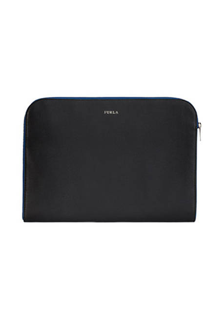 <strong>Clutch Bag</strong><br /> 素材｜ソフトレザー<br /> 5万2000円(税抜)<br />