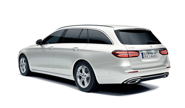 E 200 STATIONWAGON AVANTGARDE リヤ