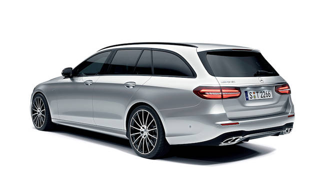 Mercedes-AMG E 43 4MATIC STATIONWAGONリヤ