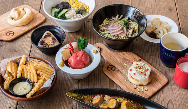 期間限定のクリスマスイベント「Mercedes-Benz Connection NEXTDOOR Star Garden」をオープン