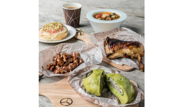 期間限定のクリスマスイベント「Mercedes-Benz Connection NEXTDOOR Star Garden」をオープン