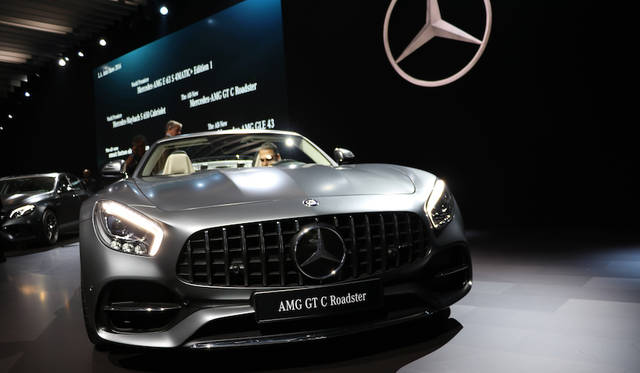 静止から100km/hまで加速するのに3.7秒