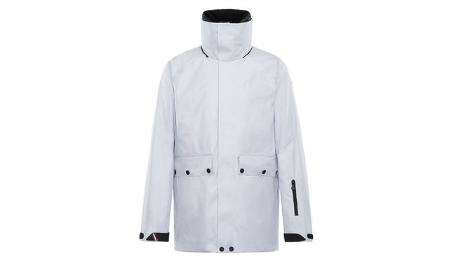 <strong>Men’sウェア</strong><br />ジャケット「HORN（ホーン）」｜34万6000円（税別）<br />パンツ｜11万2000円（税別）<br />※一部仕様変更あり