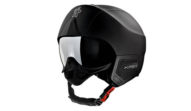 <strong>スノーヘルメット（Moncler Grenoble Snow Helmet）</strong><br /> ケースセット販売<br /> オーディオ機能付 10万円（税別）<br /> オーディオ機能なし 8万円（税別）<br />
