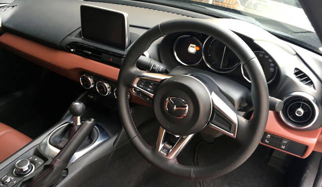 マツダコネクトのナビゲーションは操作に慣れが必要