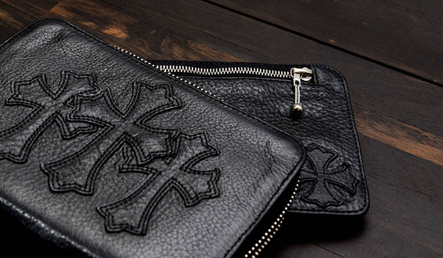 ウォレット 21万5000円（税別）