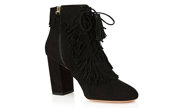 <strong>Very Pascaline Bootie</strong><br /> デザイン｜Pascaline Smets <br /> 価格｜9万9500円（税抜 ・参考価格） <br /> ※日本円は換算日レートにより価格が異なります <br /> カラー｜2色