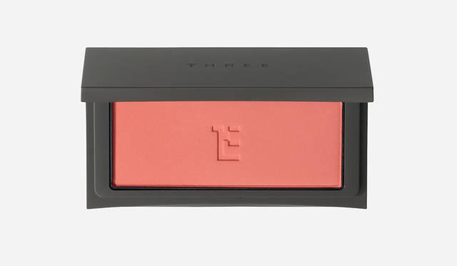 新色　2色　各3,000円＋税