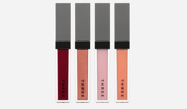 新色　4色　各3,000円＋税