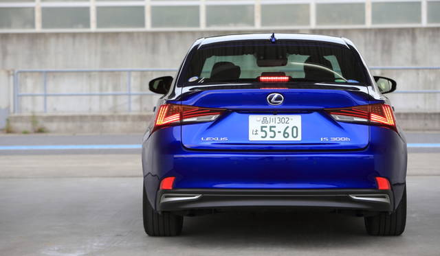 Lexus IS300h|レクサス IS300h 003