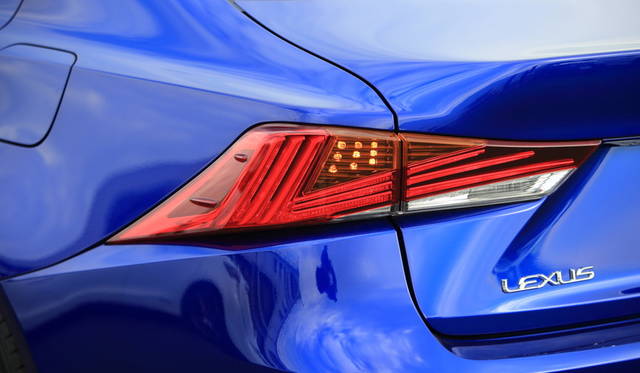 Lexus IS300h|レクサス IS300h 006