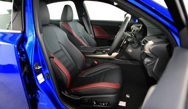 Lexus IS300h|レクサス IS300h 021