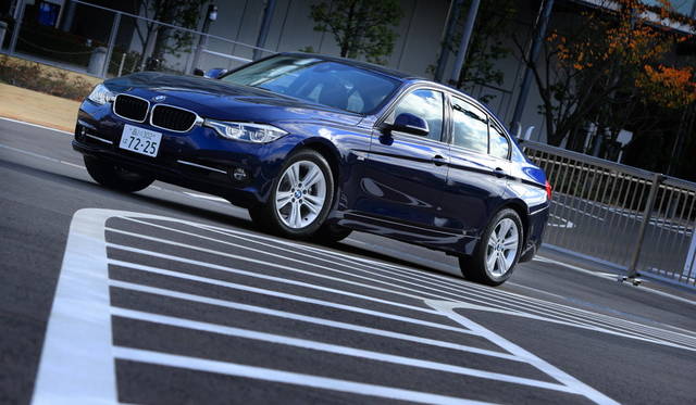 セダンの全高は1440mm