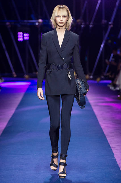 Versace-Women-SS17_02