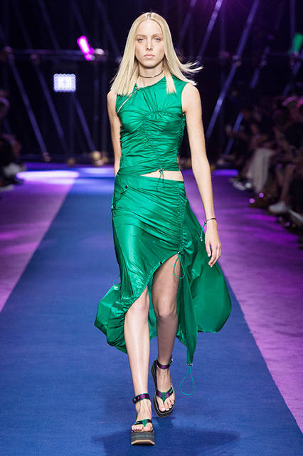 Versace-Women-SS17_05