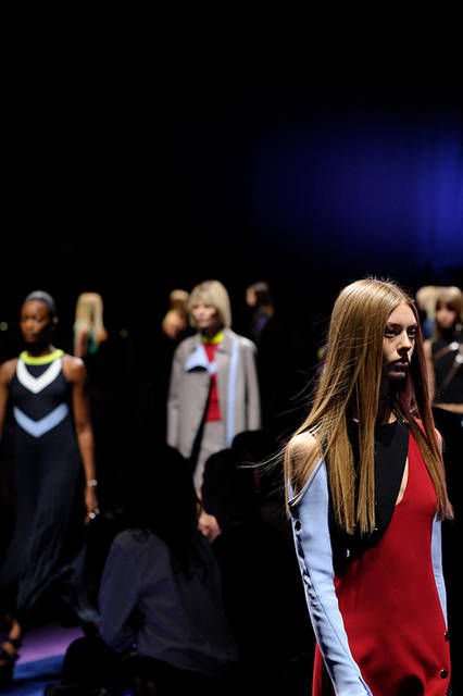 Versace-Women-SS17_Finale-02