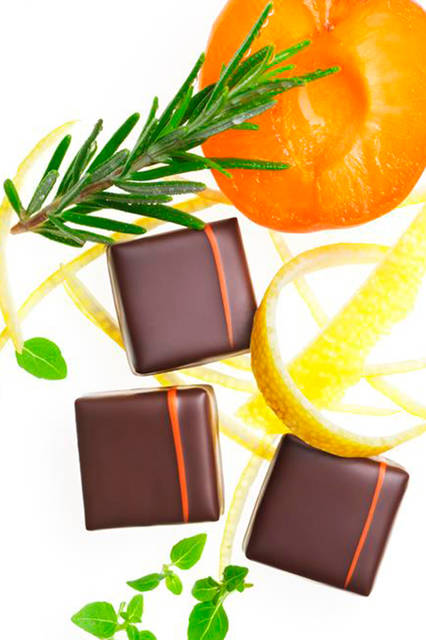 Cocktail chic de fin de journée<br />   コクテル シック<br /> －1日の終わりのカクテル ー