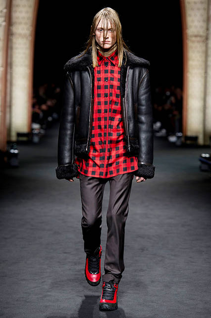 Versace_Men_FW17_-(15)