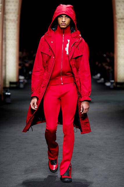 Versace_Men_FW17_-(18)