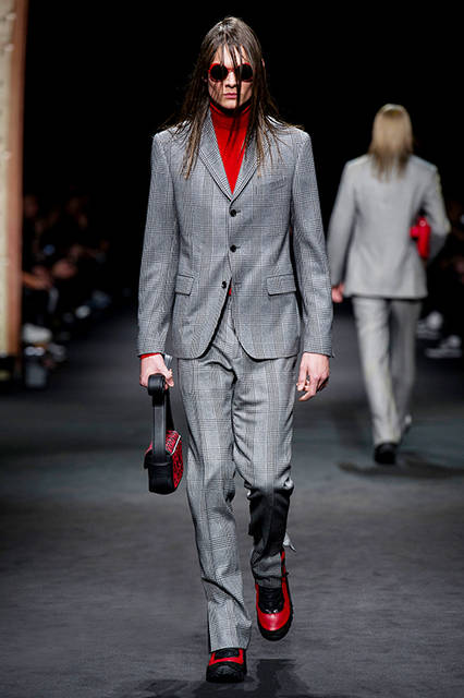 Versace_Men_FW17_-(20)