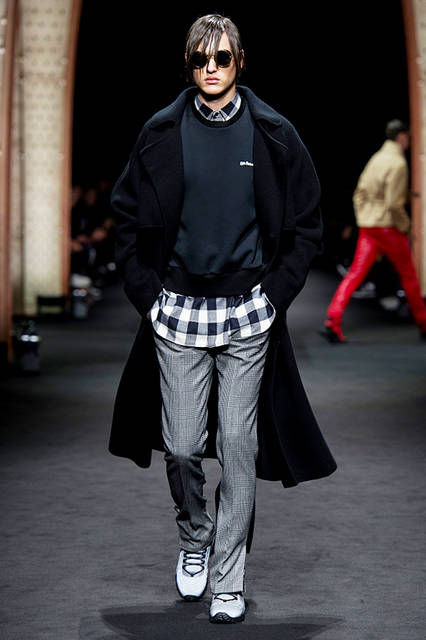 Versace_Men_FW17_-(22)