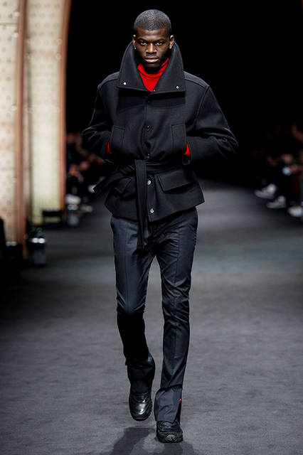Versace_Men_FW17_-(28)