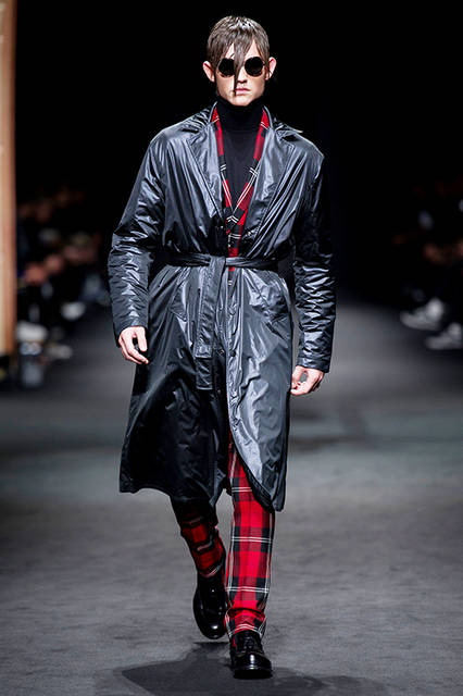 Versace_Men_FW17_-(30)