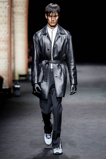 Versace_Men_FW17_-(39)