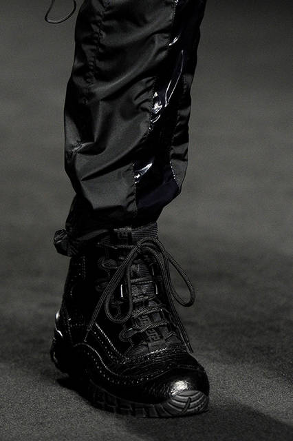 Versace_Men_FW17_Detail_-(54)